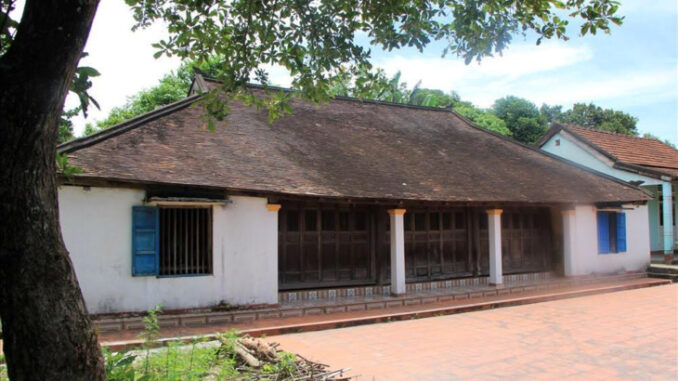 Phuoc Tich village preserves heritage