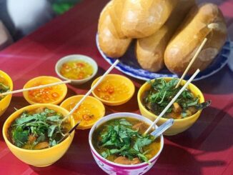 Ho Chi Minh City, street food, Pha Lau, Hu Tiu, sweet soup, noodles, vietnamese food,