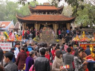 Explore Ba Chua Kho Bac Ninh Temple festival