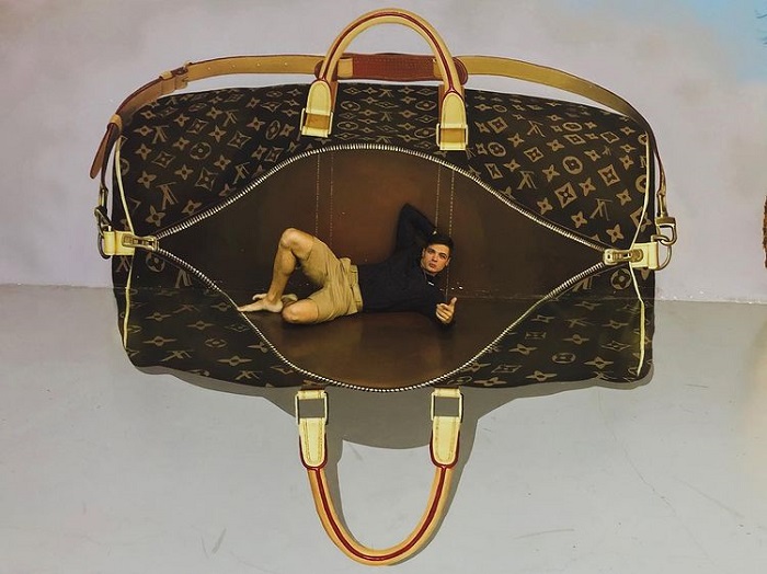 3D model Louis Vuitton Bag Keepall Bandouliere 45 Escale Blue VR